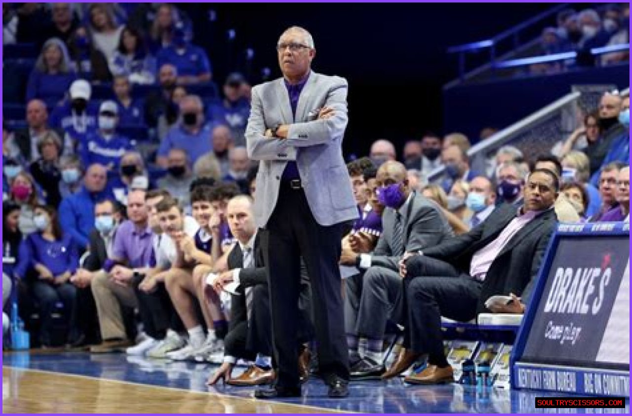 High Point coach Tubby Smith to step down for rest of season; son will take over as coach
